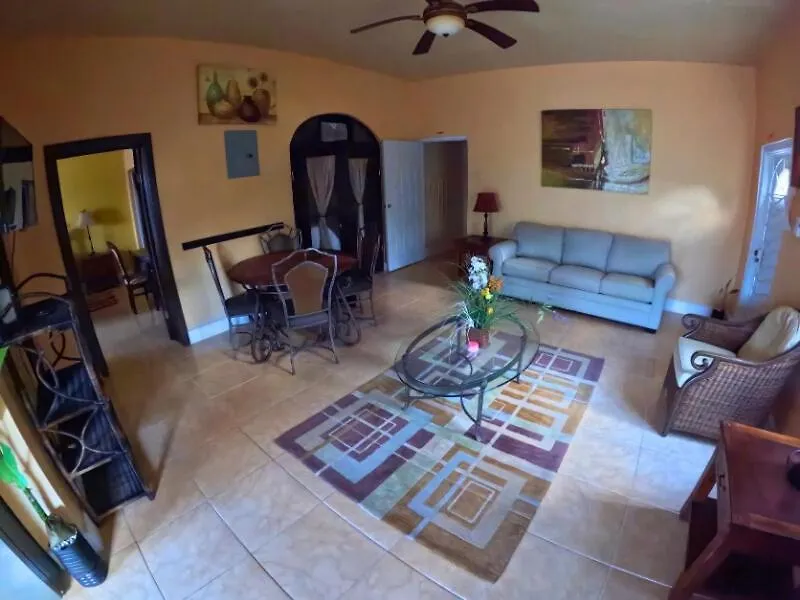 بيت للعطل Escape-Relax-Repeat Morris Home Resorts مونتيغو باي جامايكا